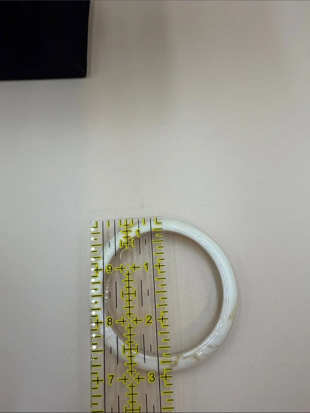 Set of 4 Resin Bangle Bracelets in White, Tortoiseshell & Taupe
